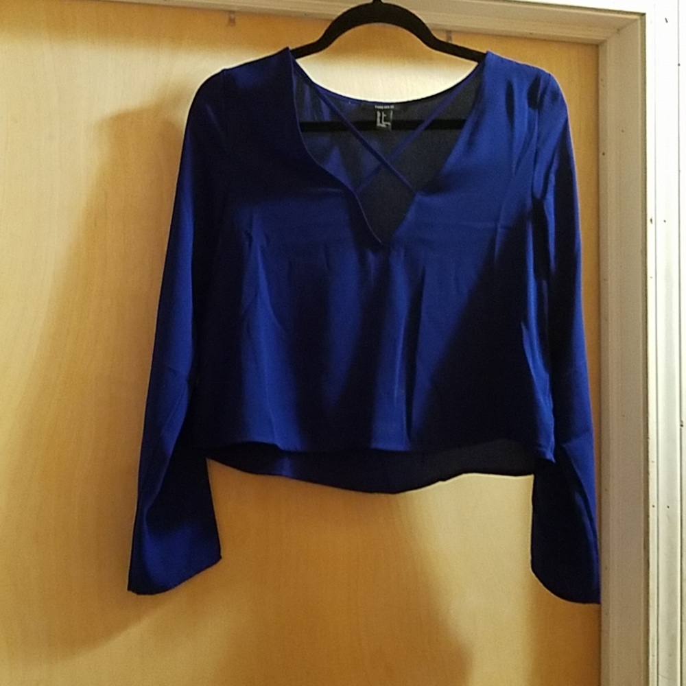 NWOT blue long sleeve shirt